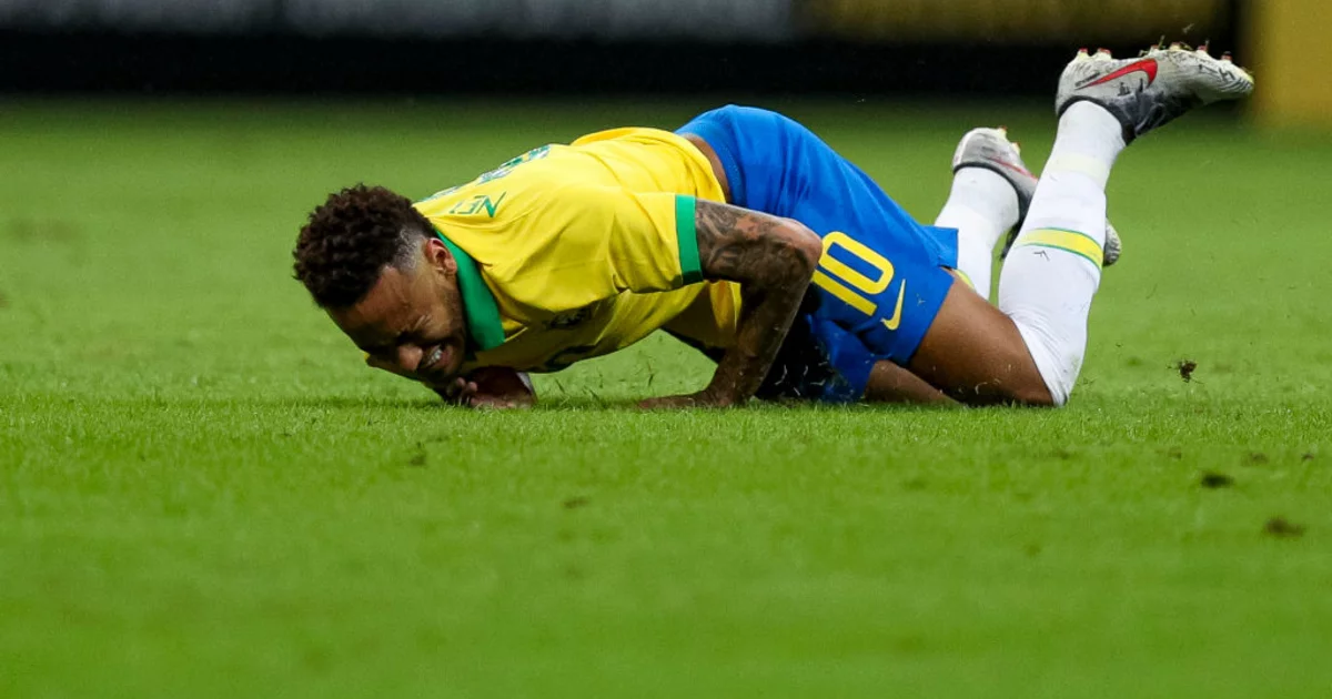 Неймар - Катармен болған матчта тағы ауыр жарақат алды