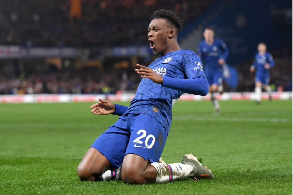 Каллум Хадсон-Одой зорлау айыптарынан босатылды