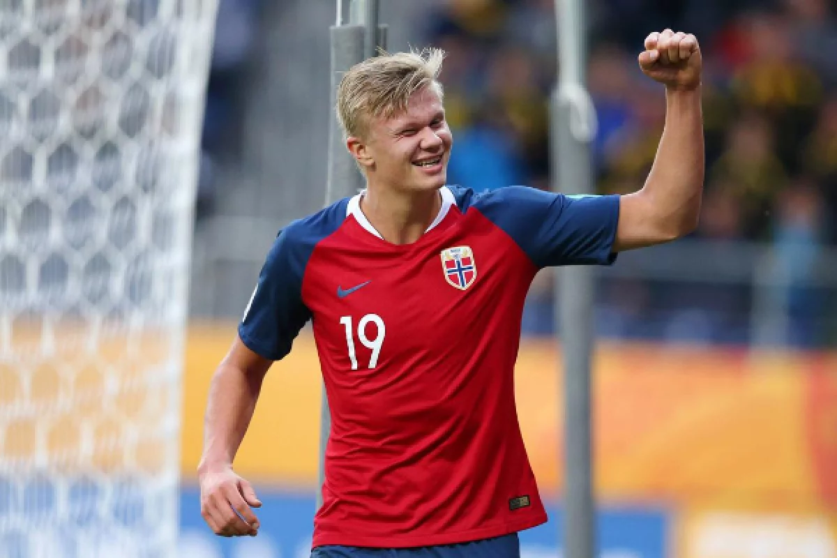 Саутгейт Холландтың Англия құрамасында ойнау мүмкіндігін бағалады