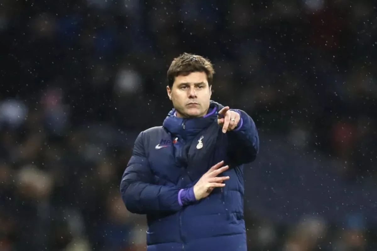 «Манчестер Юнайтед» Почеттиномен байланысқа шықты