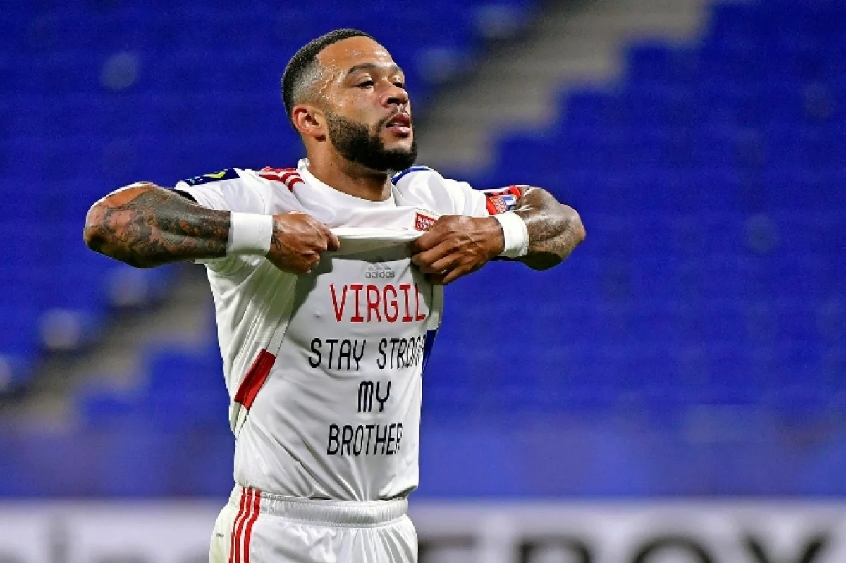 Мемфис Депай маусым соңына дейін «Лионда» ойнайды