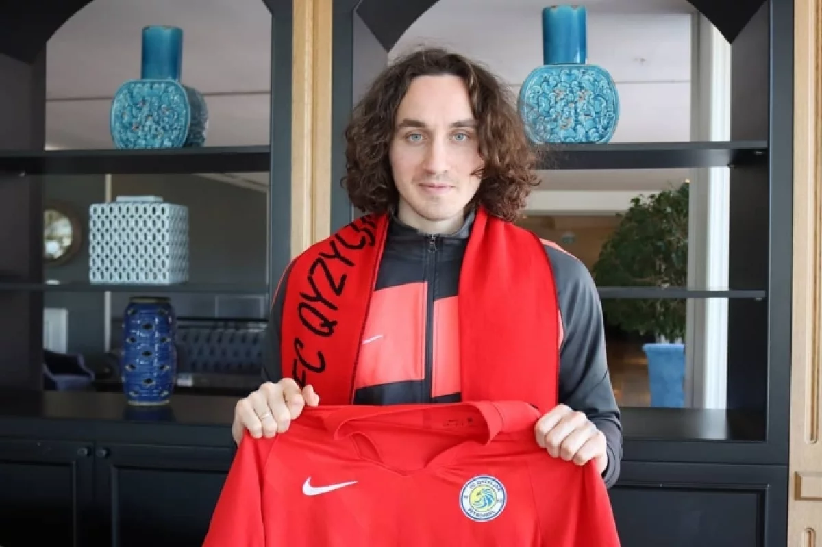 «Қызыл-Жар» ресейлік қорғаушымен толықты