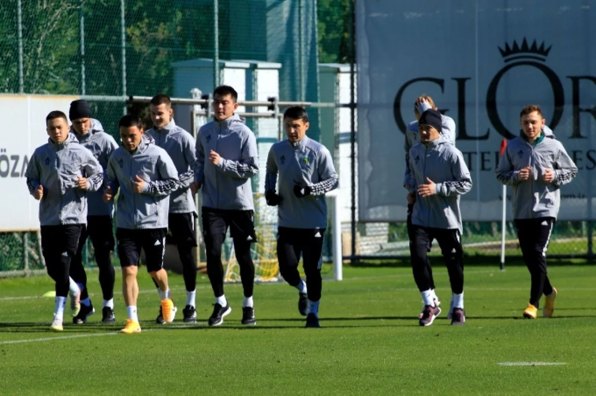 «Тобыл» футболшылар мен клуб қызметкерлеріне қарыз екенін мәлімдеді