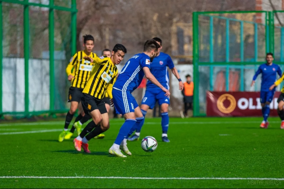 «Ақжайық» өз алаңында «Қайратпен» ұпай бөлісті