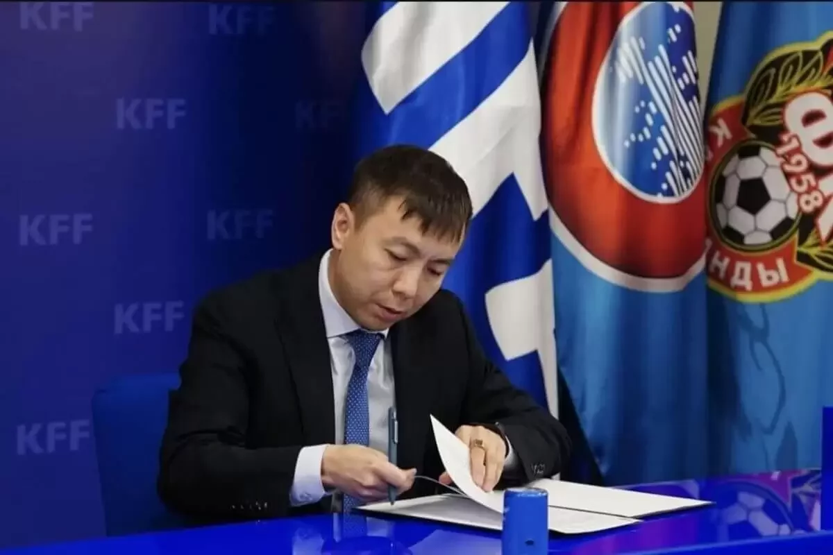 Орынан кеткелі жатқан «Атырау» директоры жұмсаған қаржысын қайтаруды талап етуде