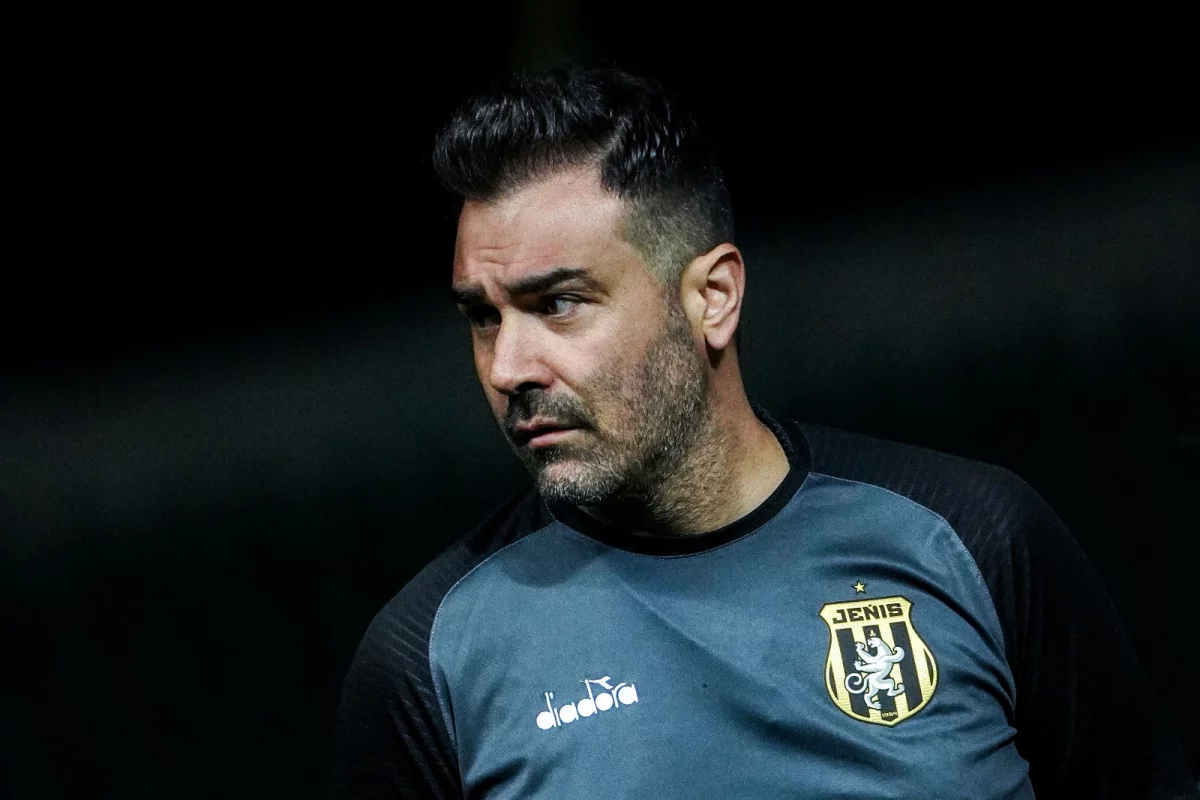 ҚПЛ-да тағы бір бас бапкер орнын босатты. Келесі кім, Смақов па?