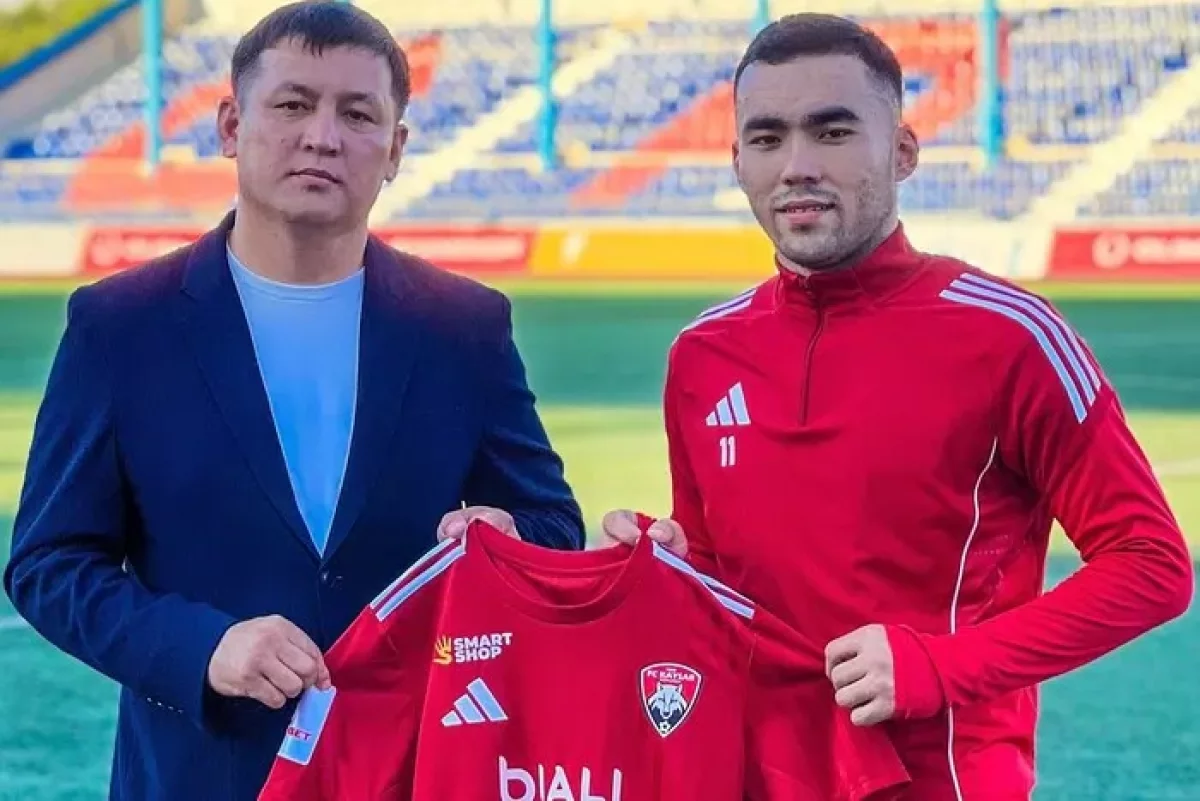 Димаш Серікұлы “Қайсардың” жейдесін киді