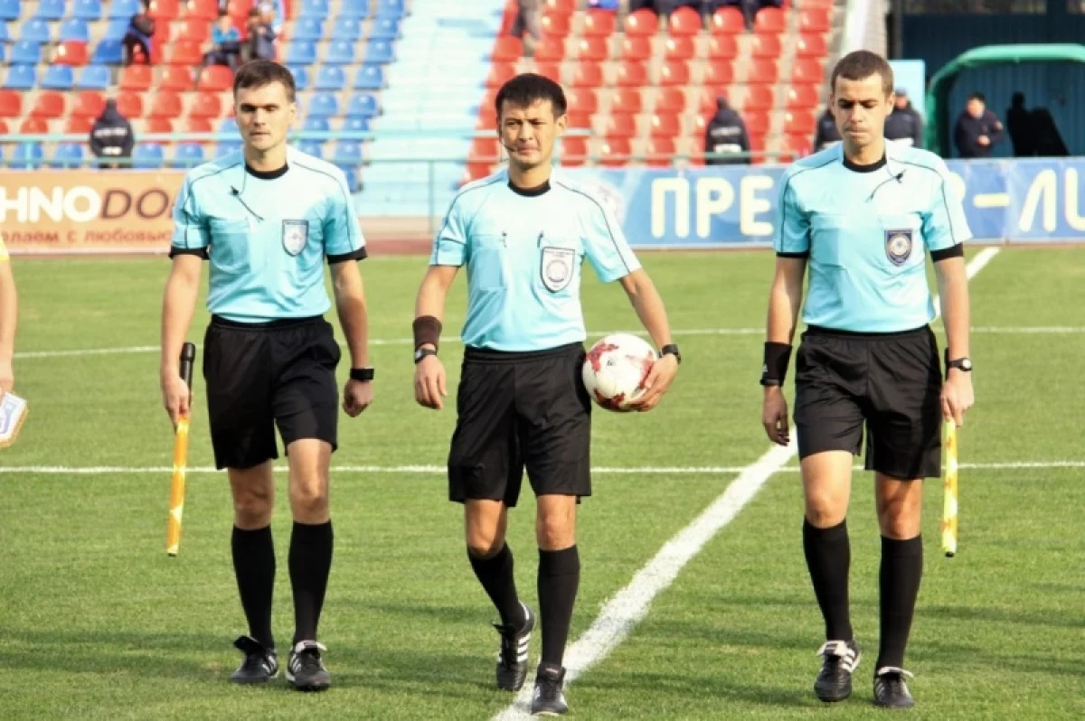 2 отандық төреші күмәнді қазылық үшін жыл соңына дейін шеттетілді