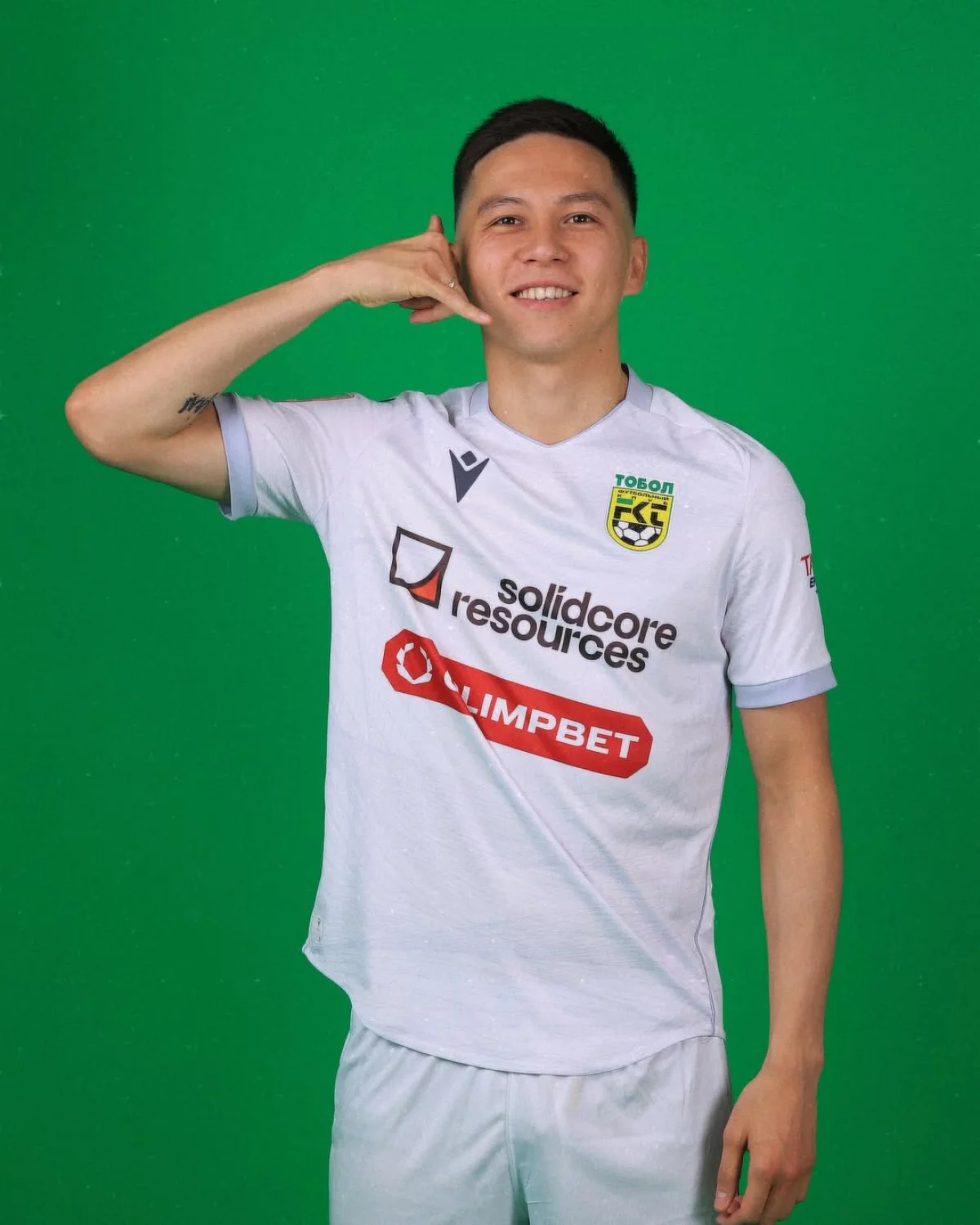 Пениспен жалаңаш дене