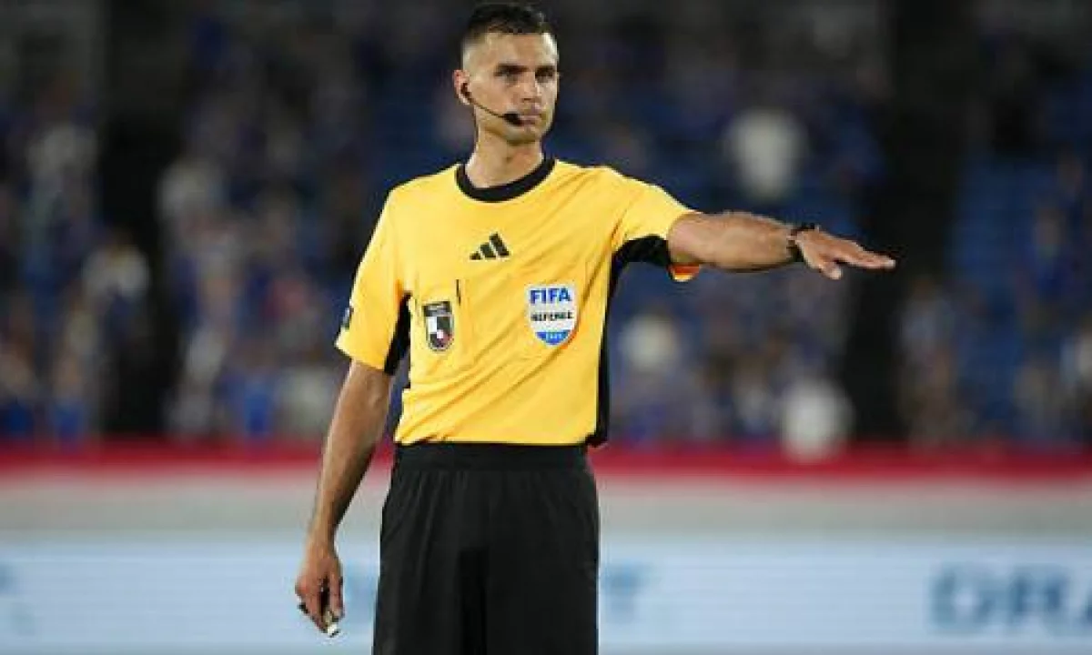 «Лозанна» - «Астана» кездесуінде кім төреші болады?