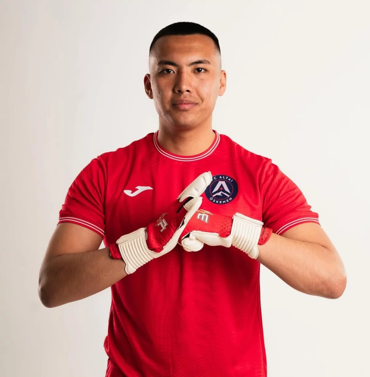 Бірінші Лиганың өз Буффоны бар