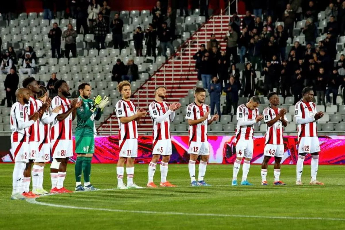 Әлем футболында -1 клуб.