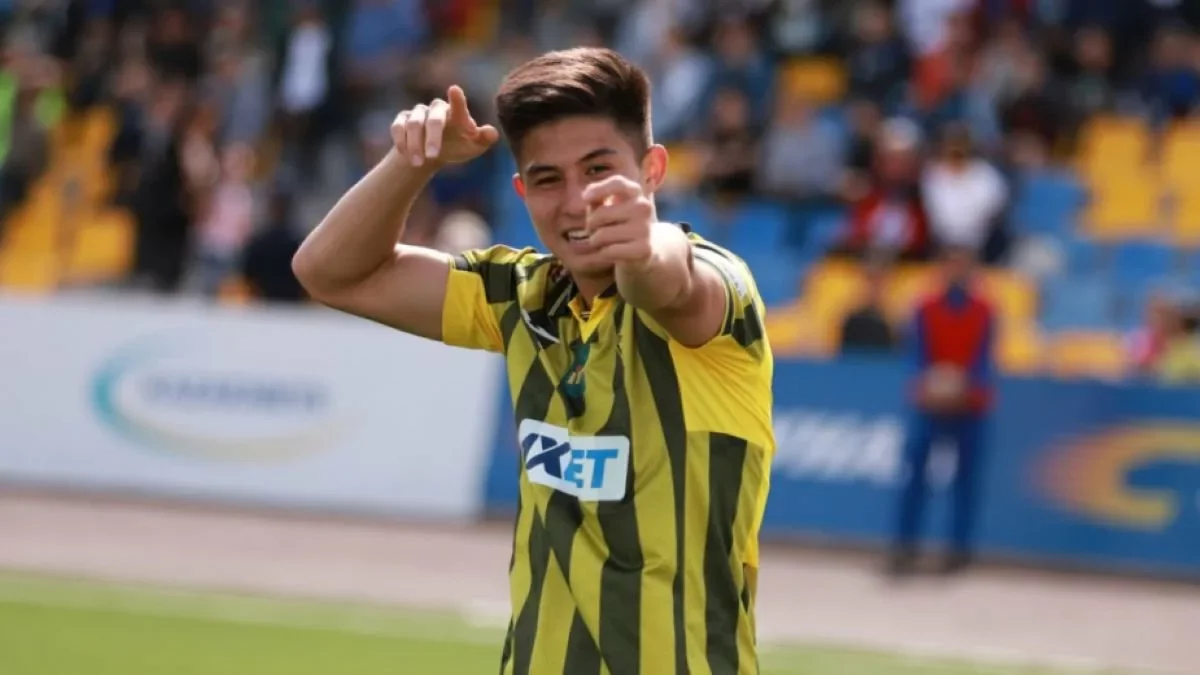 Дастан Сәтпаев U20 санатындағы үздік 200 футболшының қатарына кірмеді