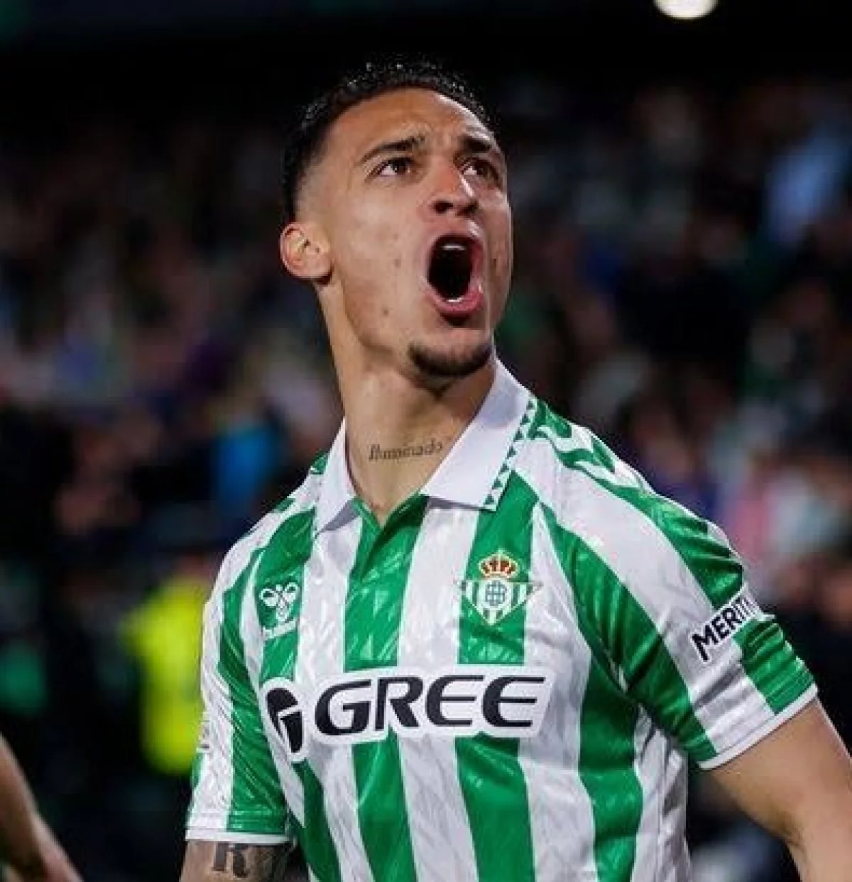 “Манчестер Юнайтед” Антониді “Реал Бетиске” сатуға келісім берді