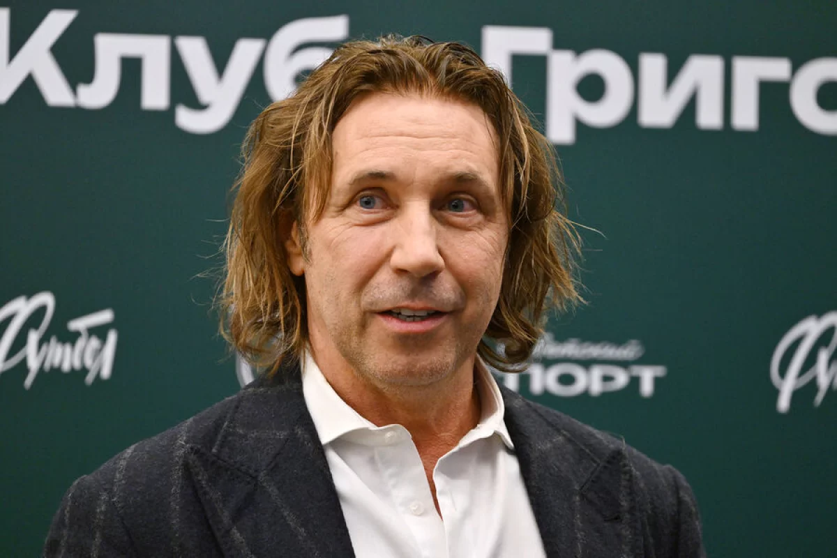 Александр Мостовой: “Қазақстан Уэльстен ойсырай ұтылмайды, Қазақстан өз алаңдарында сенімді ойнайтын команда”