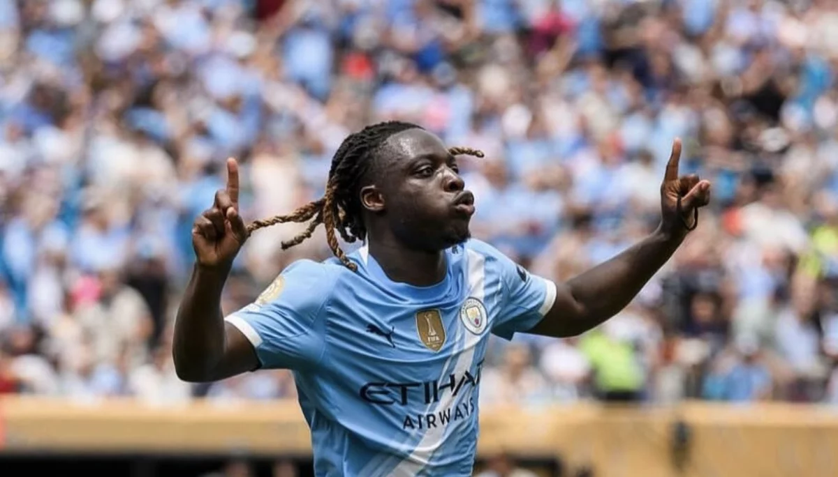 “Манчестер Сити” жұлдызы Сәтпаевтың талантын мойындады