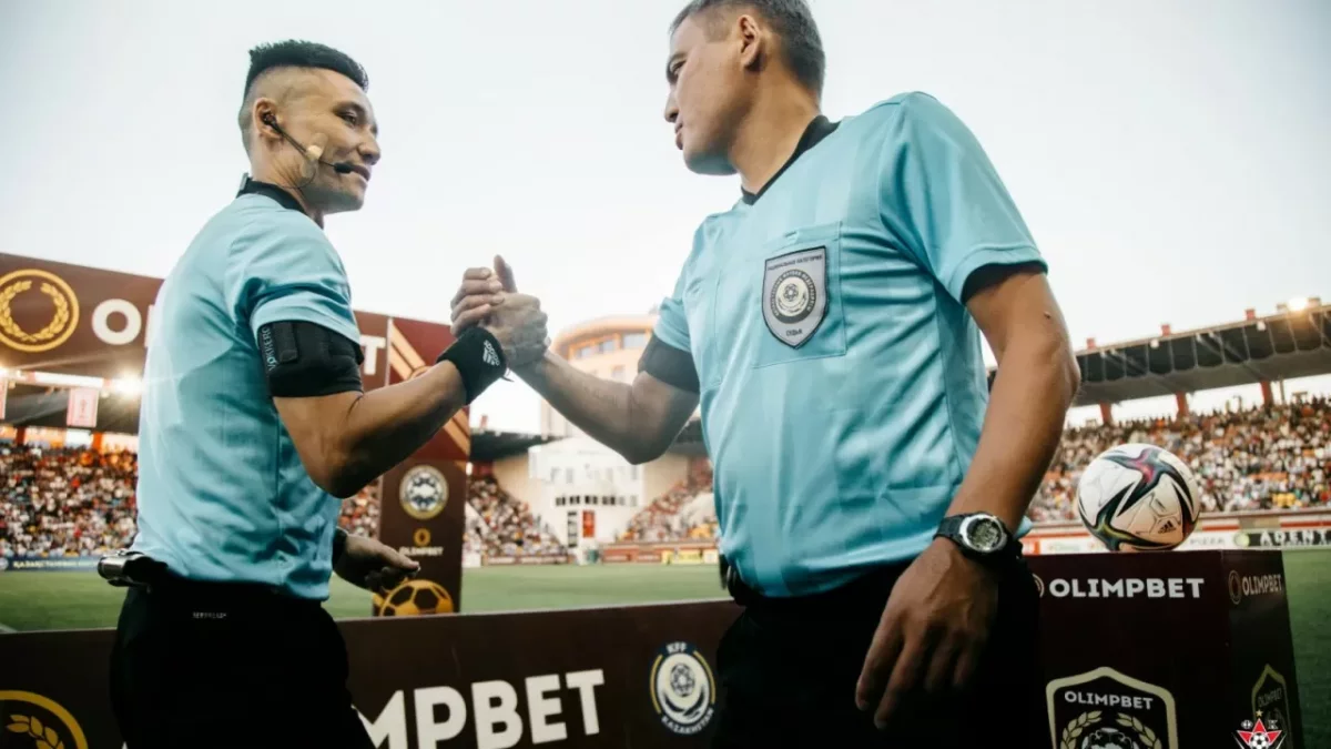 Шетелдік төрешілерді ҚПЛ-ге шақыру қаншалықты тиімді? Эксперттер не дейді?