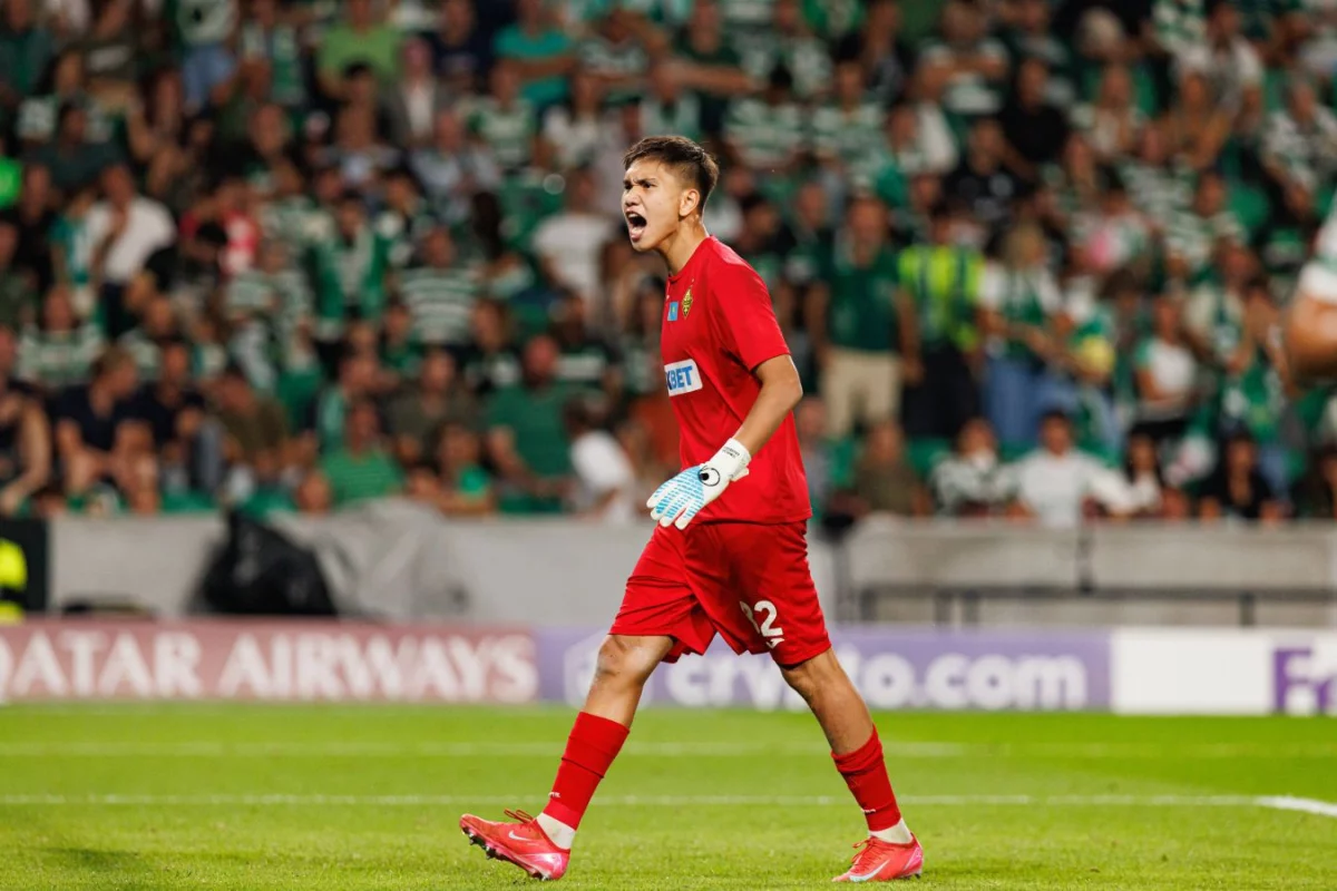 Пәк қыз немен мастурбация жасауы керек? Жұмыста жасырын камера секс