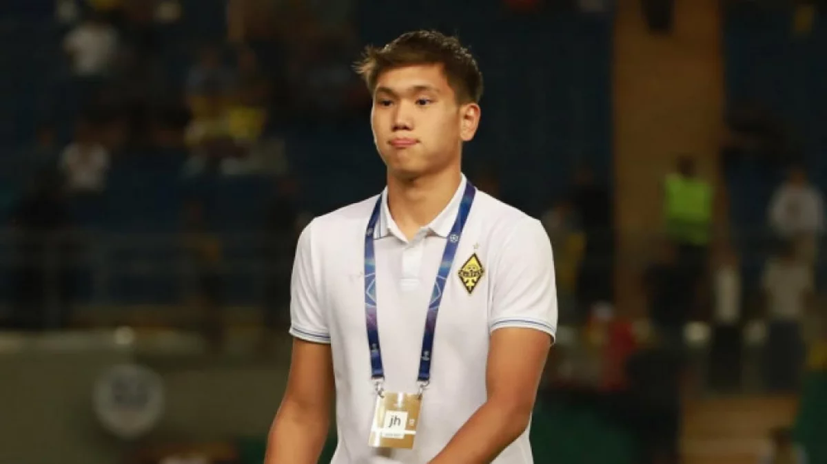 Моншада жалаңаш қыздар