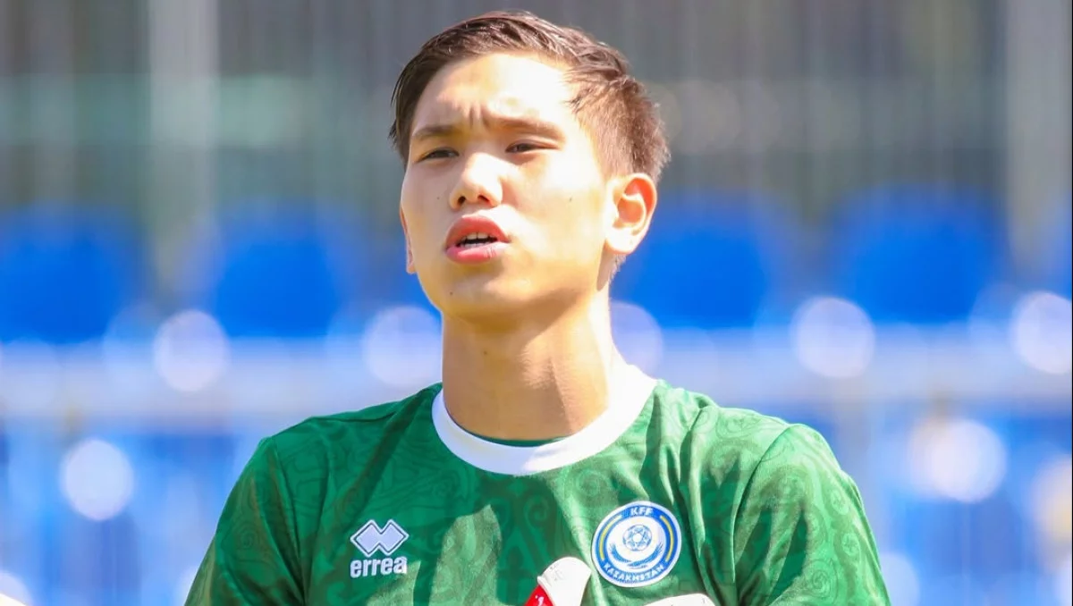 Ресейліктер Шерхан Қалмұрзаны Акинфеевке теңеді