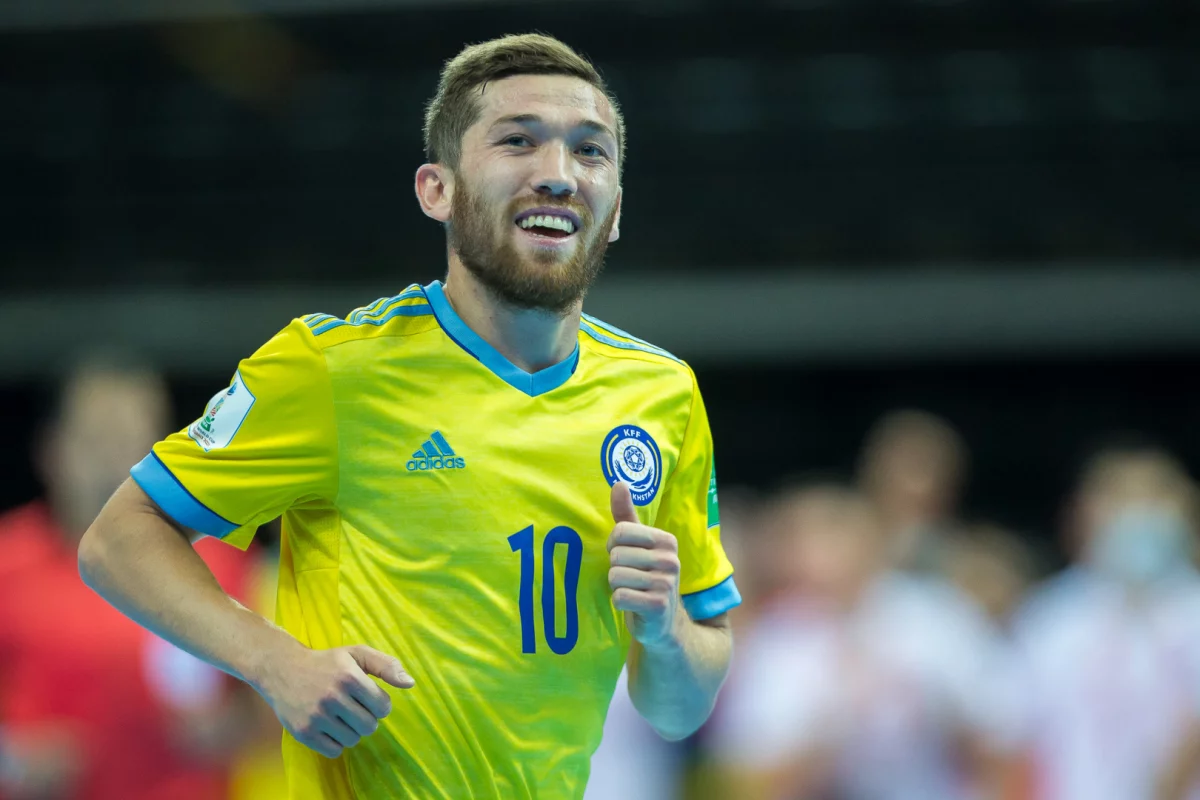 Көптеген әтештер бір жопы порно