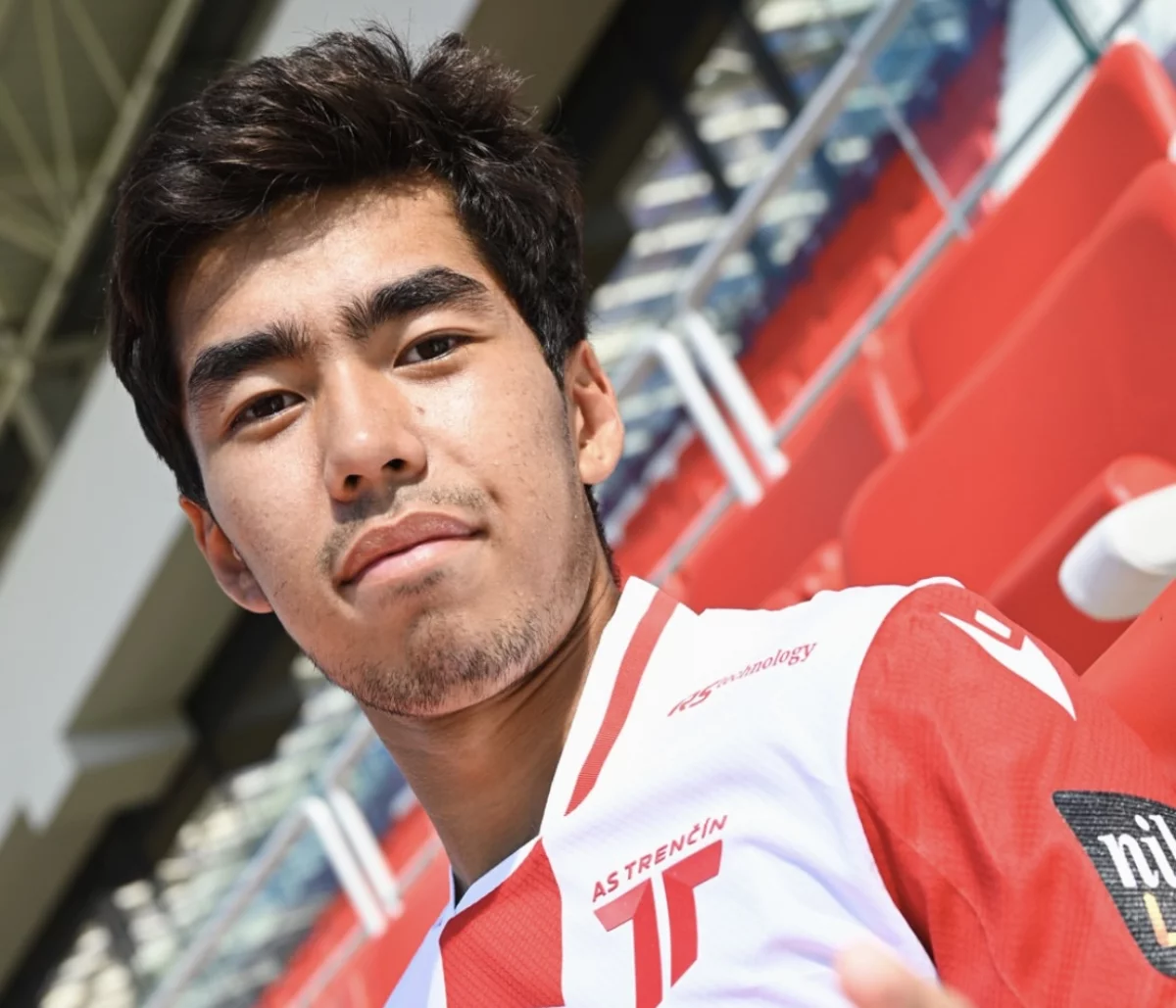 Қазақстандық футболшы Еуропалық команда үшінгі дебютінде 3-ақ минуттың ішінде сары қағаз алды