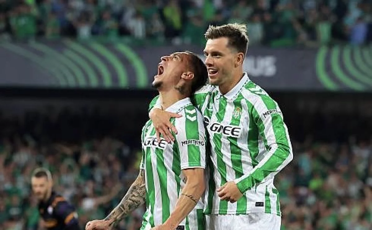 “Ағылшындық клубтар ойыншыны жаттығудан шеттетіп, бәрін қиындатады” Аргентиналық футболшы Антонидің “Бетиске” қайта оралуы жайлы пікір білдірді