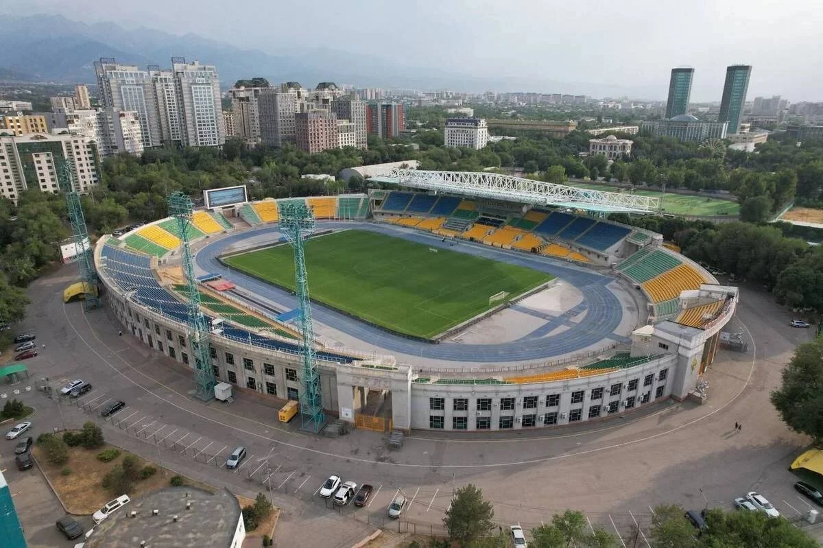 “Қайрат” пен “Реал Мадрид» арасындағы кездесуге келген жанкүйерлерді қатаң тексеріс күтіп тұр