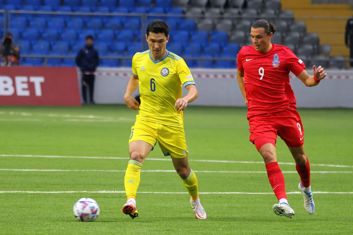 Елдос Ахметов: жасанды төсеніште ойнағанның салдарынан мансабымды аяқтауға тура келді