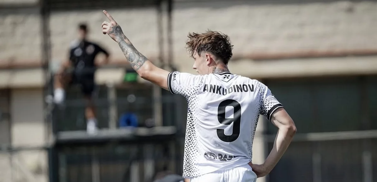 Қазақстандық футболшы Испанияда жеңіс голын соқты