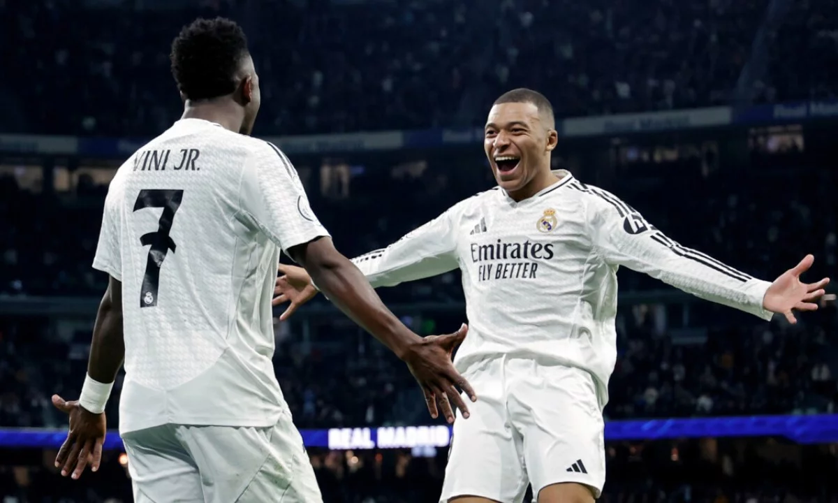 "Реал" сапында аяқ-асты өзгеріс? Бірнеше жұлдызды футболшы өнер көрсетпеуі мүмкін дейді