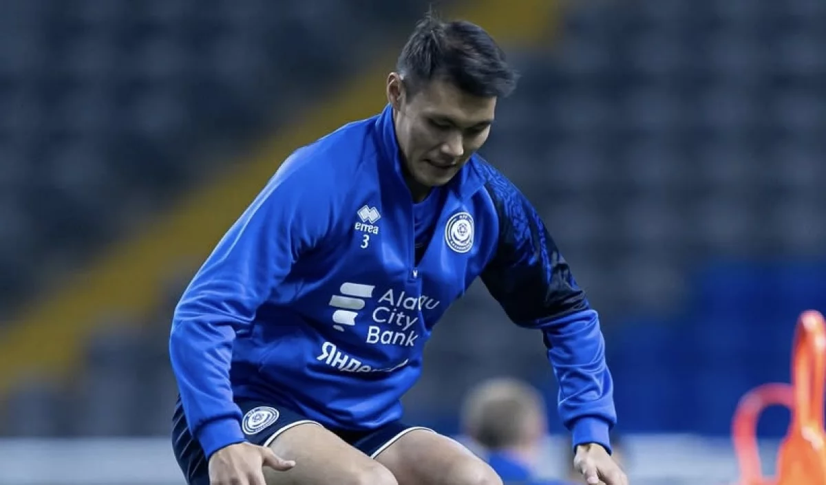 Қазақстандық футболшы Ресейлік ұжымның қорғанысында жалғыз қалуы мүмкін