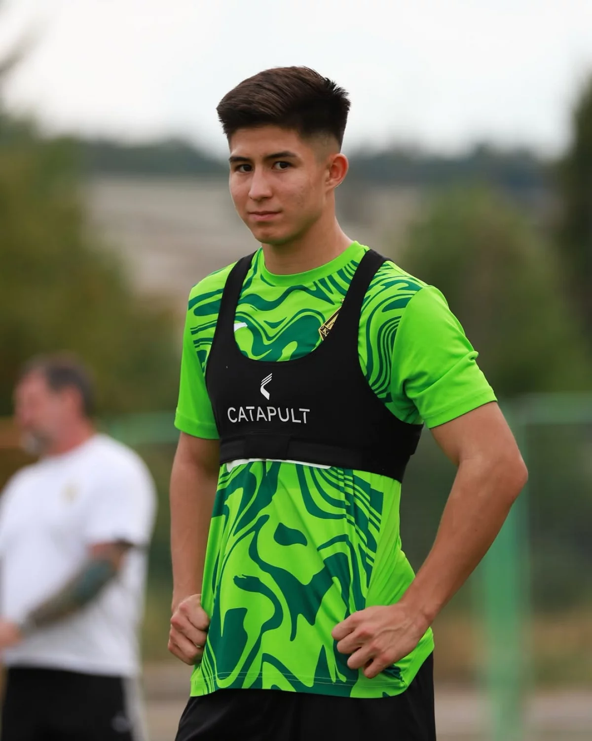 Дастан Сәтпаевқа не болған? Самат Смақовтың айтқаны келіп, футболшының ағзасына теріс әсер тигеннен сау ма?