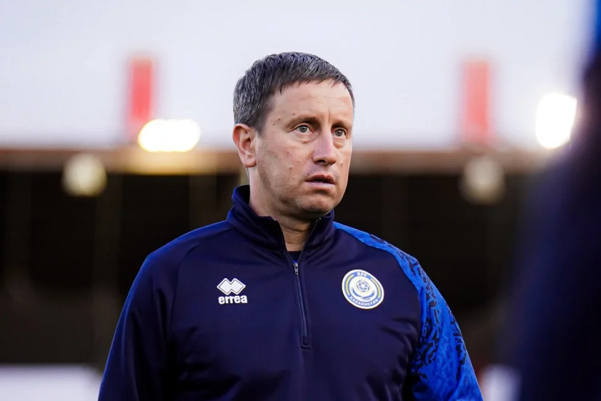 Жүйесіздік пен жеңілістің жемісі. Қазақстан жастар құрамасының бас бапкері қызметінен кетті