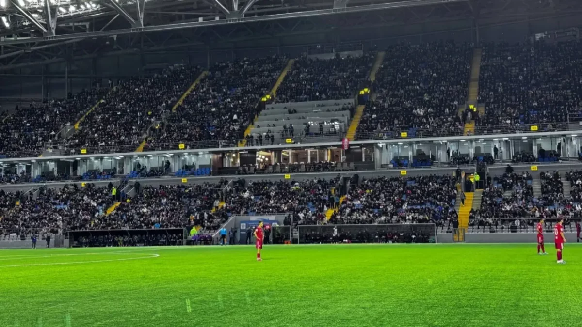 Аншлаг арқасында алдынғы қатарды бастады