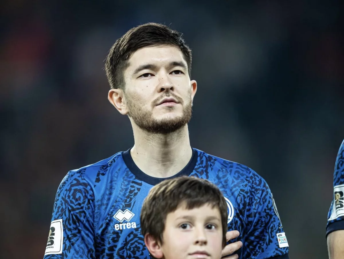 Костюмдегі қыздардың порносы Тондритті жыныс