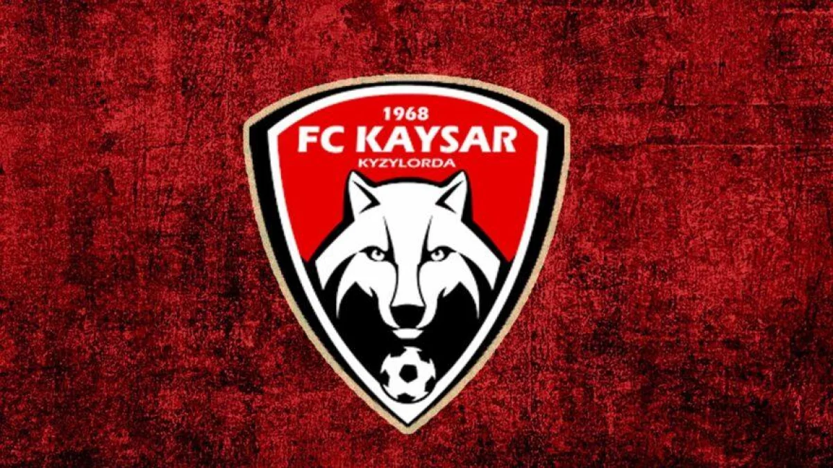 Жаттығу залындағы жалаңаш бейне Мария Куликованың эротикалық суреттері