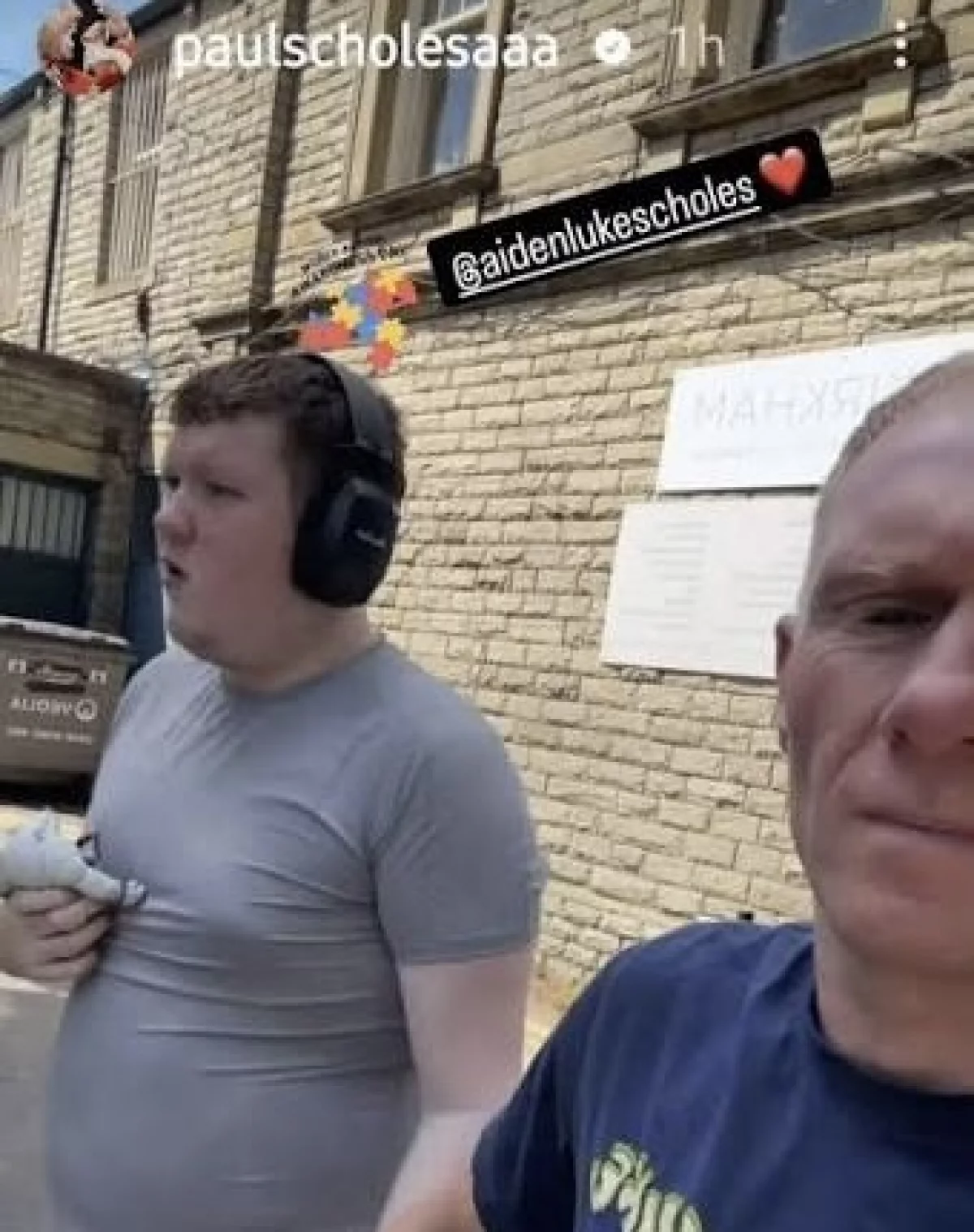 Милфтің юбкасының астында