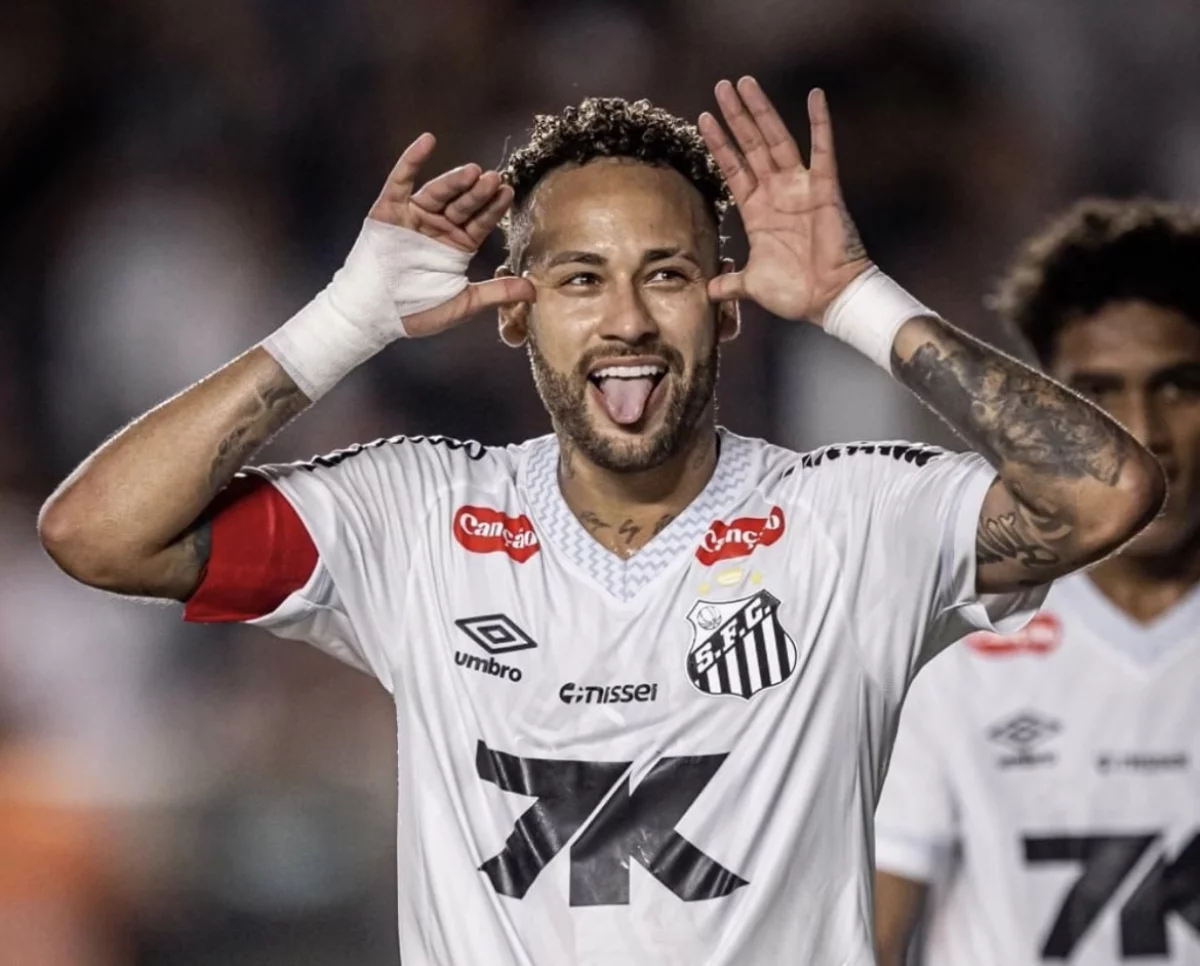 Жарақатына қарамастан, Неймар “Сантосты” құтқару үшін алаңға шығып, гол соқты