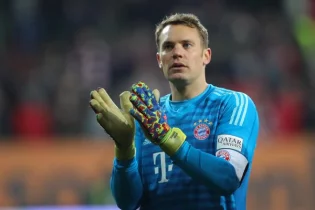 Мануэль Нойер - Чемпиондар лигасында ең көп ойын өткізген 4-қақпашы