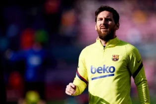 Месси Ла Лига кестесінің жоғарғы бөлігіндегі командаларға бар болғаны 4 гол соқты 