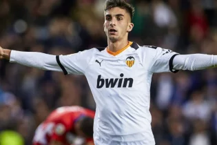 «Ювентус» Ферран Торреспен келіссөздер жүргізуде