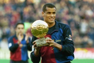 Ривалдо: Роналду мен Месси бір командада ойнауы мүмкін