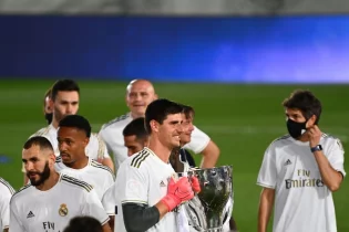 Тибо Куртуа - Мадридтің қос клубымен Ла Лигада жеңіске жеткен ойыншы атанды 