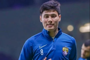 Исламхан Италия чемпионатының ойыншысын басып озды