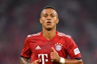 Румменигге: «Тьяго өзін басқа клубта сынап көргісі келеді»