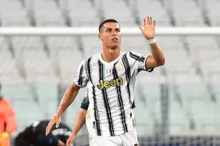 Роналду «ПСЖ» сапына ауысқысы келіп отыр