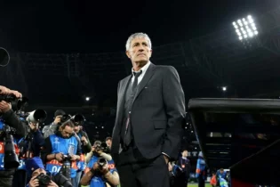 Кике Сетьен қызметінен кетті