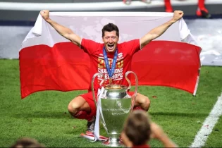 Левандовски ерекше рекорд орнатты