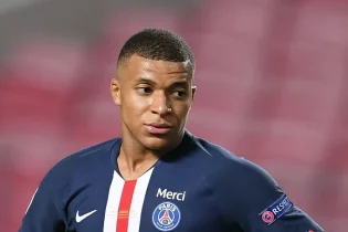 Килиан Мбаппе коронавирус жұқтырып алды